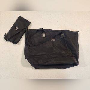 Tumi nylon foldable tote bag With Small Make Up Bag